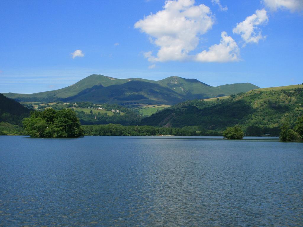 Les Chenets Villa Chambon-sur-Lac Exterior foto